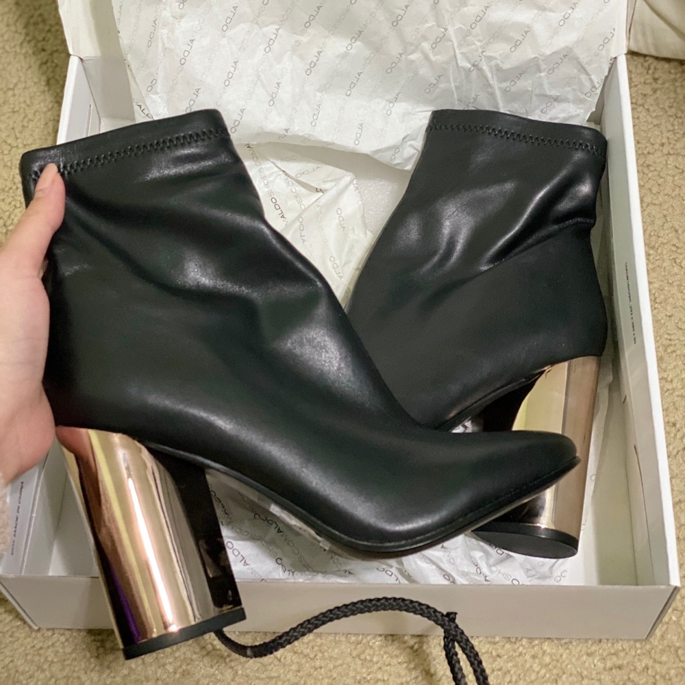 ALDO LEATHER BOOTIES